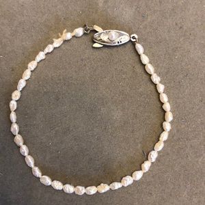 Freshwater pearl bracelet.